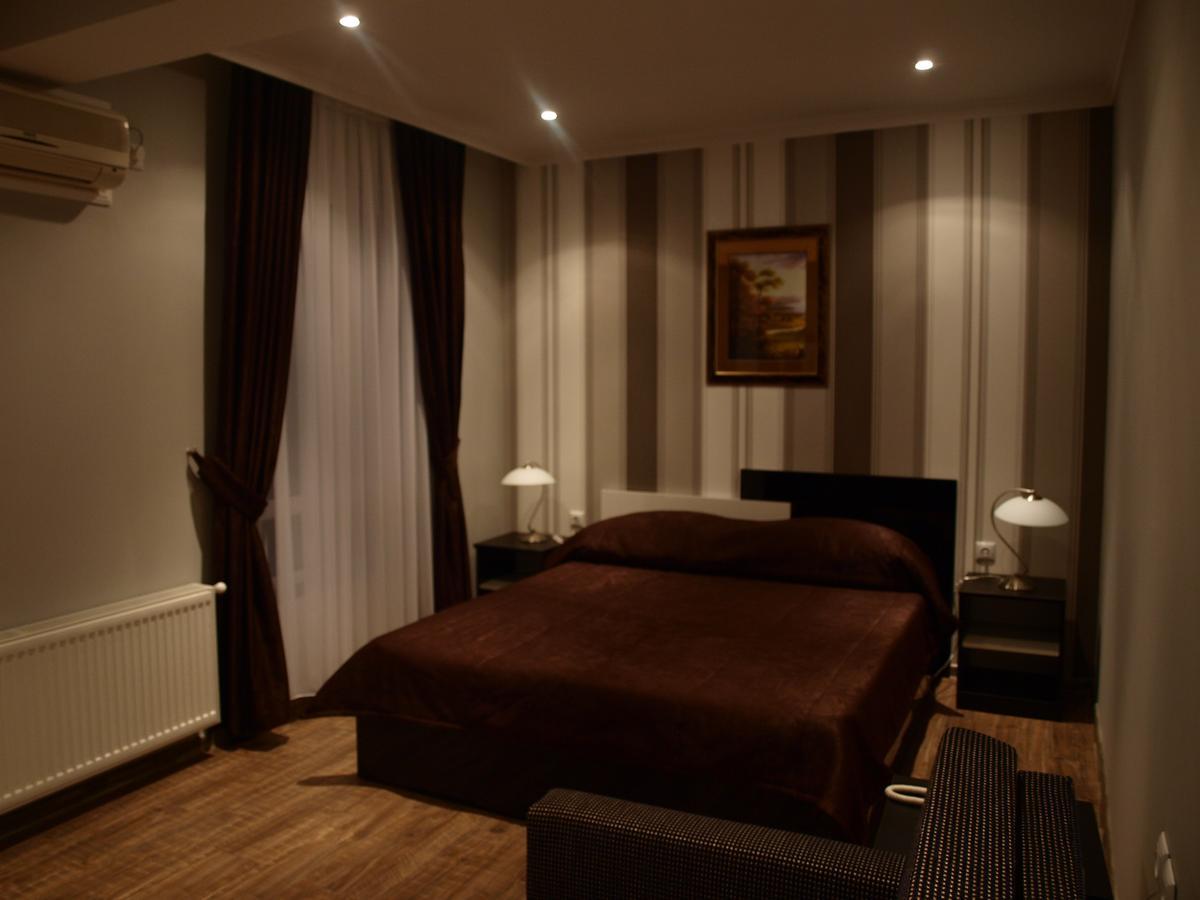 Hotel Mimoza Razgrad Exteriör bild