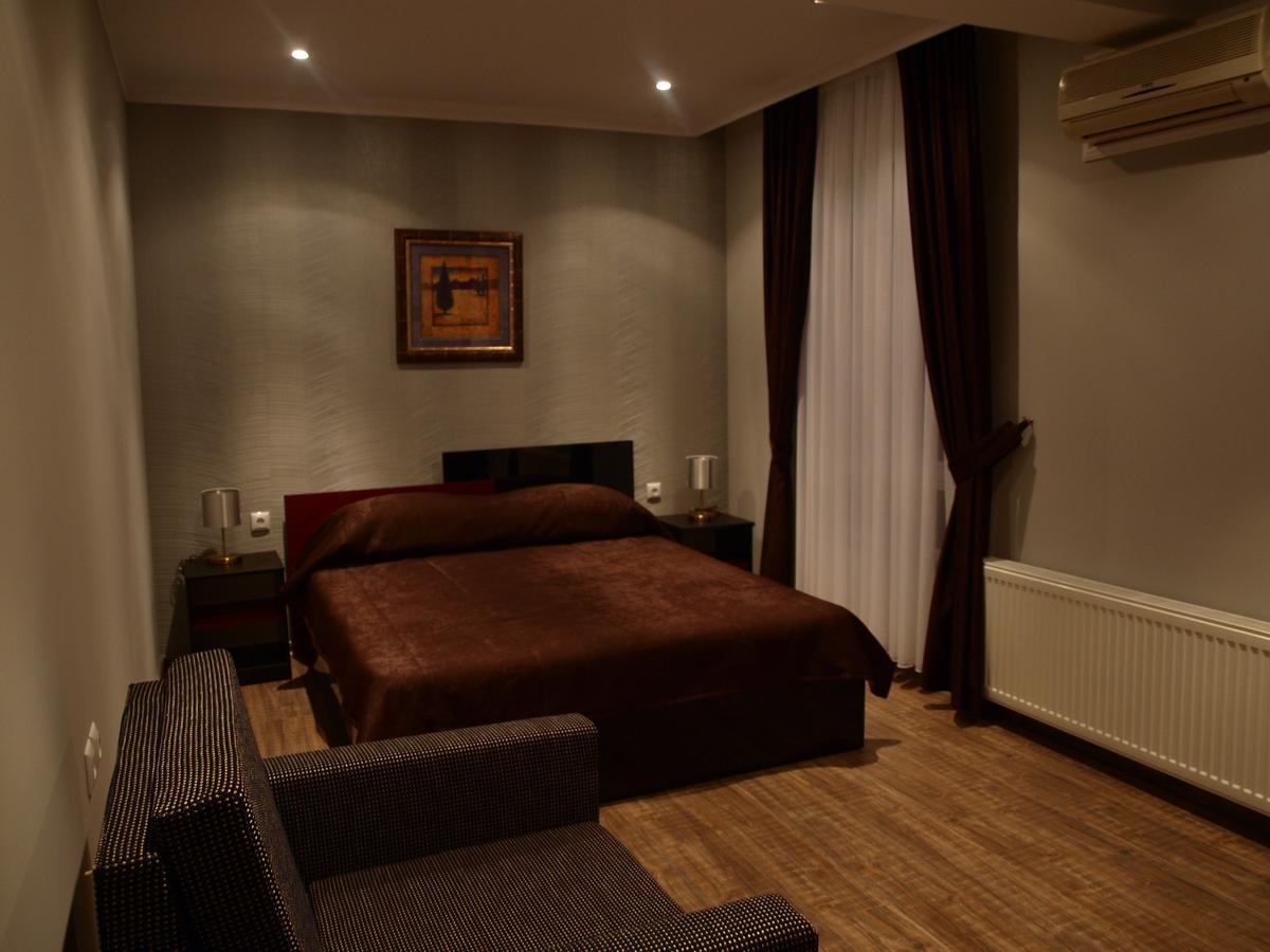 Hotel Mimoza Razgrad Exteriör bild