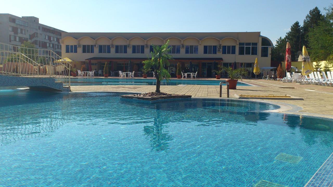 Hotel Mimoza Razgrad Exteriör bild
