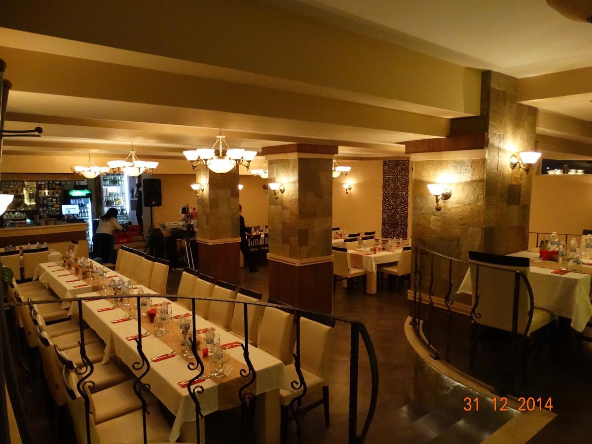 Hotel Mimoza Razgrad Exteriör bild