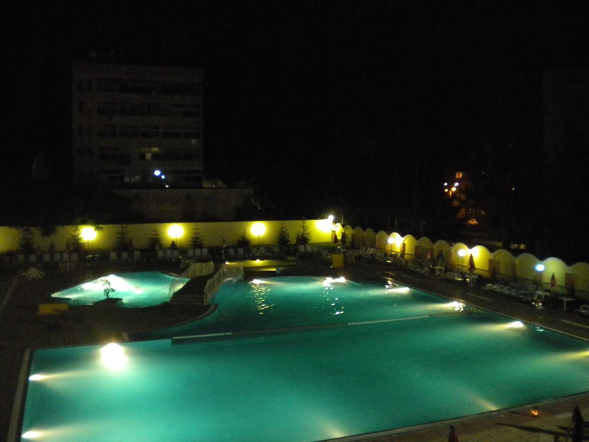 Hotel Mimoza Razgrad Exteriör bild